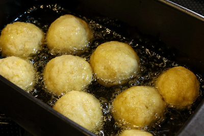 パン粉ドーナツの作り方 手順4